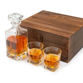 szklanki-do-whisky-komplet-w-skrzynce-z-karafka