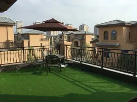 sztuczna-trawa-zewnetrzna-na-taras-balkon-ogrod-pod-basen-palma-400x450-cm
