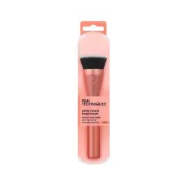real-techniques-glow-round-base-pedzel-do-podkladu-rt259