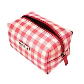 noble-r003-mala-kosmetyczka-w-kratke-czerwono-biala