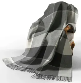 koc-elf-w-kratke-z-fredzlami-welna-nowozelandzka-narzuta-na-kanape-piknik