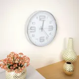 zegar-scienny-30-cm-srebrny-stan-nowy