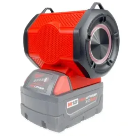 glosnik-na-baterie-milwaukee-bluetooth-akumulator-18v
