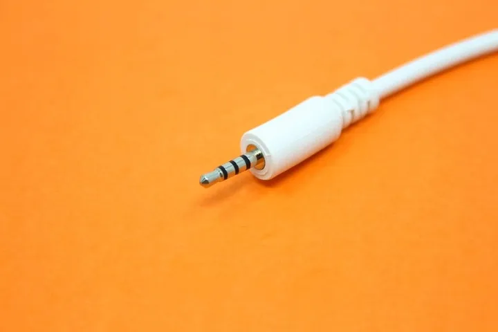 kabel-usb-ladujacy-ladowarka-do-glosnika-jbl-e40bt-e50bt-s700-e40-400bt