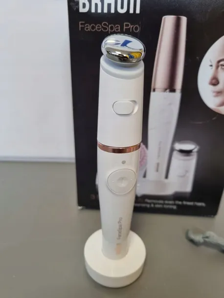 depilator-braun-facespa-pro-5366-cechy-dodatkowe-wodoodporny