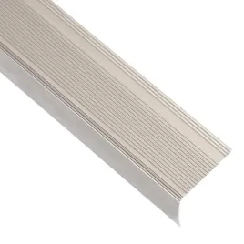 listwy-schodowe-l-aluminiowe-szampanskie-100cm-15szt-na-tasme