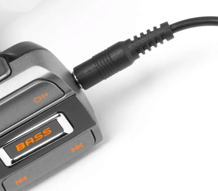transmiter-fm-zestaw-bluetooth-ladowarka-usb-qc-microsd-mp3