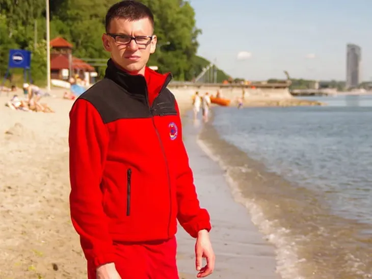 polar-ratowniczy-standard-plus-czerwony-marka-inna