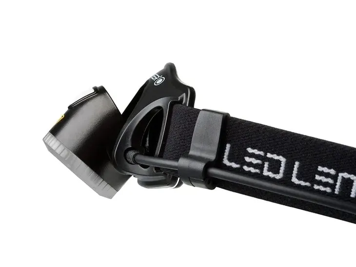 latarka-czolowa-ledlenser-h7r-2-stan-nowy