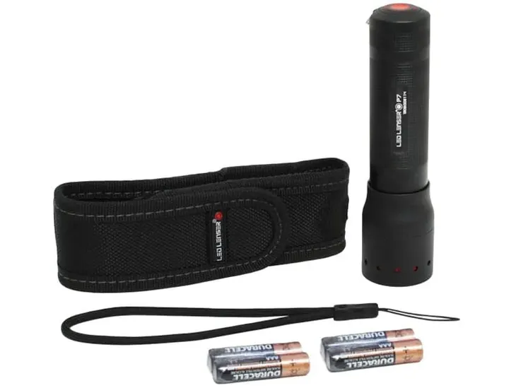 latarka-ledlenser-p7-stan-nowy