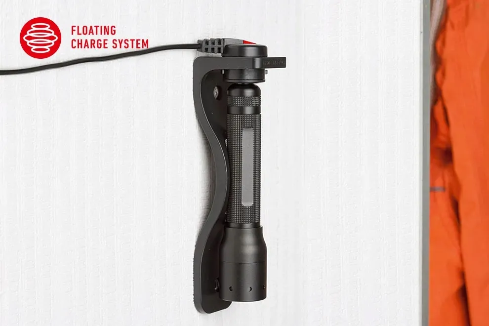 latarka-ledlenser-x21r