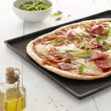 mata-do-pizzy-perforowana-lekue-marka-lekue-stan-nowy