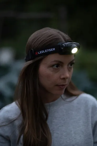 latarka-ledlenser-h5r-core-stan-nowy