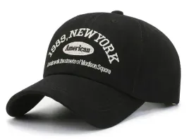 czapka-z-daszkiem-bejsbolowka-new-york-bawelniana-czarna-pako-jeans
