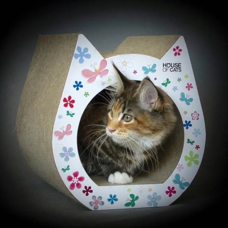 drapak-dla-kota-small-cat-flowers