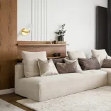 lampa-scienna-kinkiet-zloty-szklana-kula-gold-glam-material-dominujacy-metal