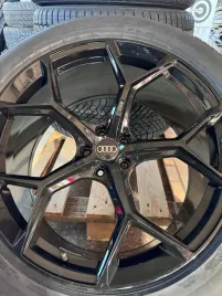 nowe-kola-lato-do-audi-q7-q8-s-line-285-45r21-pirelli