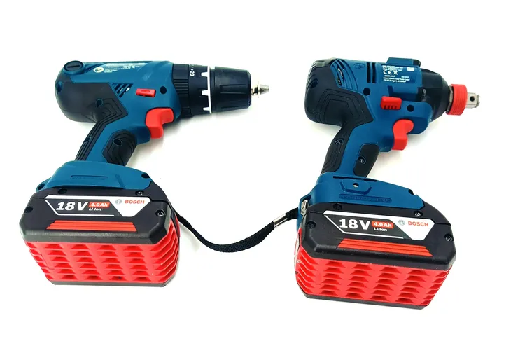 wkretarka-bosch-gsb21-klucz-udar-gdx180-bateria2x4ah-ladowarka-walizka-zasilanie-akumulatorowe