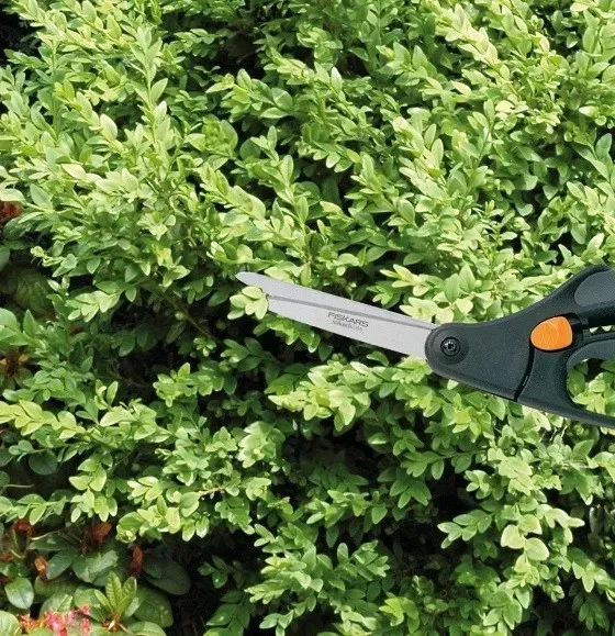 fiskars-nozyce-do-trawy-1000557-s50