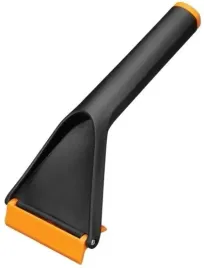 fiskars-skrobaczka-do-szyb-1019354-solid