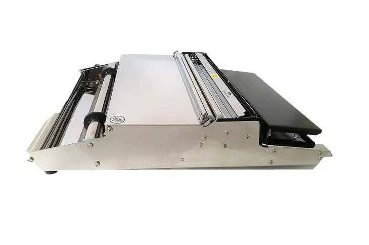 goracy-stol-tw-550-stan-nowy-waga-z-opakowaniem-7-5-kg