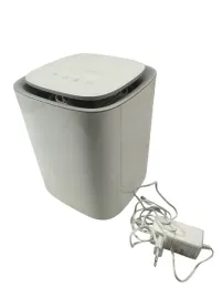 oczyszczacz-powietrza-petoneer-airmaster-led-jonizacja-uv-c-dc-12v-2a