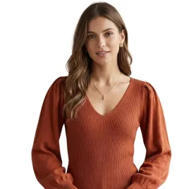 sweter-damska-naf-naf-melly-w-serek-klasyczny