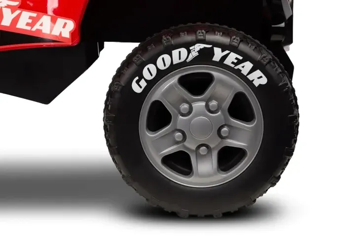 jezdzik-quad-goodyear-red