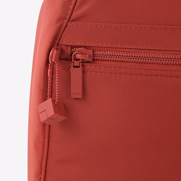 plecak-miejski-hedgren-vogue-s-6l-red-waga-0-7-kg