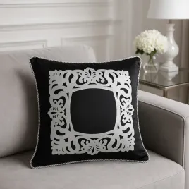 poszewka-na-poduszke-dekoracyjna-z-ornamentem-60x60-cm