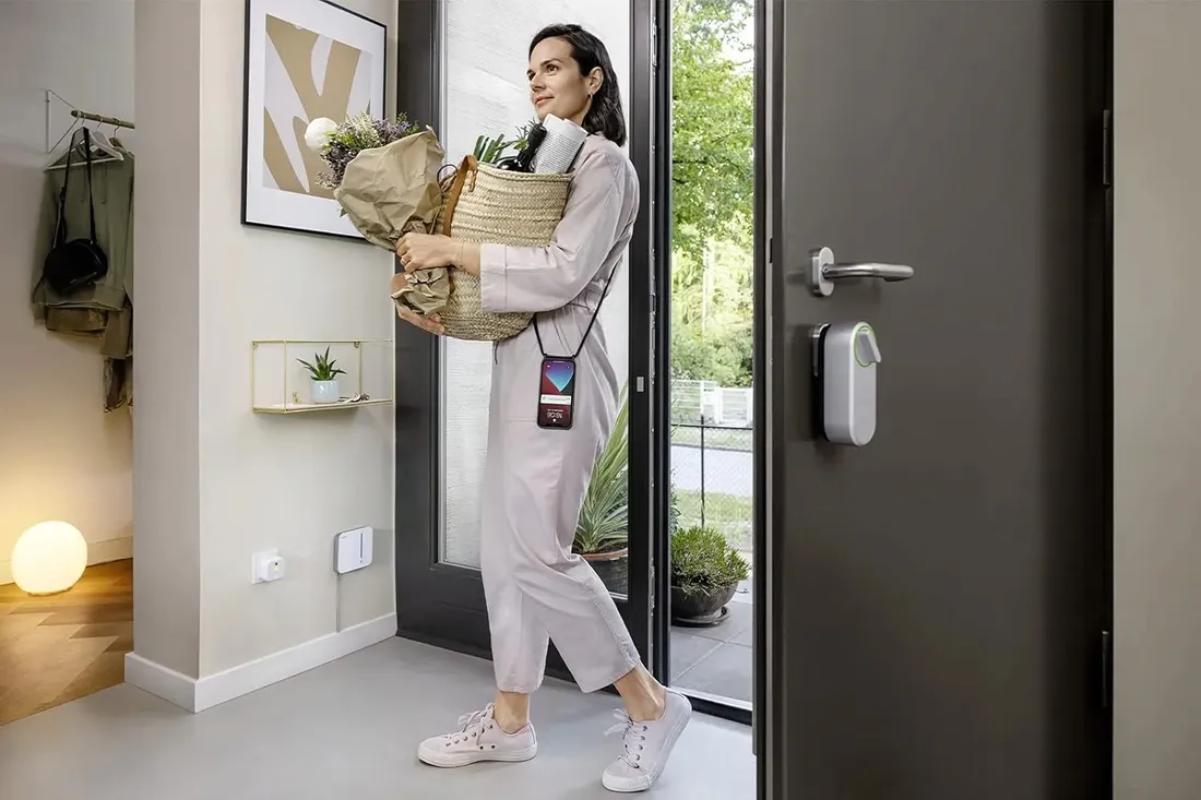 inteligentny-zamek-bosch-yale-linus-smart-lock