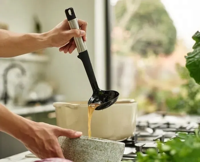 chochelka-silikonowa-elevate-joseph-joseph-stan-nowy-marka-joseph-joseph