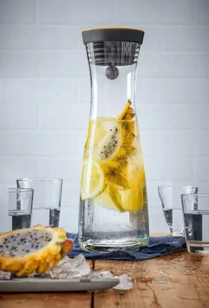 karafka-do-wody-1-l-zlota-basic-wmf-marka-wmf