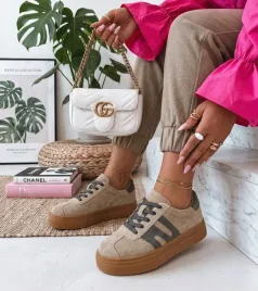 bezowe-skorzane-sneakersy-na-platformie-filippo