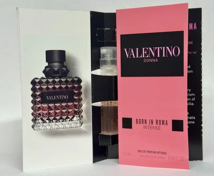 Valentino Donna Born in Roma Intense 1.2ml spray