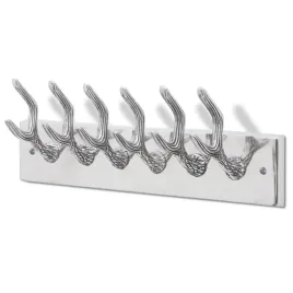 aluminiowy-wieszak-ze-srebrnymi-haczykami