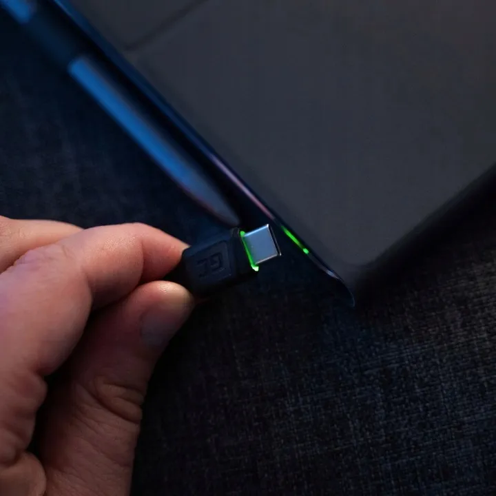 ladowarka-gan-65w-kabel-usb-usb-c-led-12m