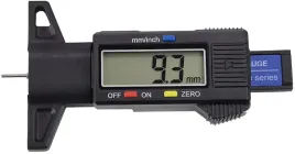 miernik-cyfrowy-glebokosci-bieznika-0-25-mm