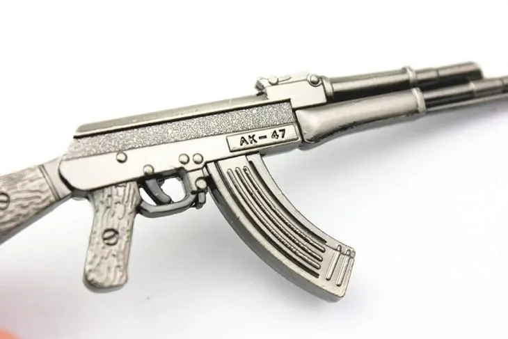 brelok-do-kluczy-ak-47-karabin-stan-nowy