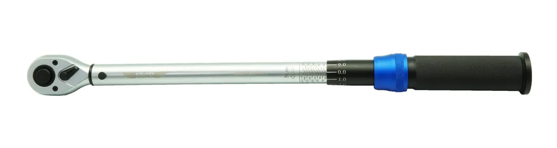 klucz-dynamometryczny-cr-v-1-2-20-210-adler