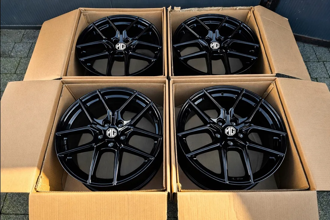 4x-felgi-18-do-mg-hs-ehs-5x112-stan-nowy