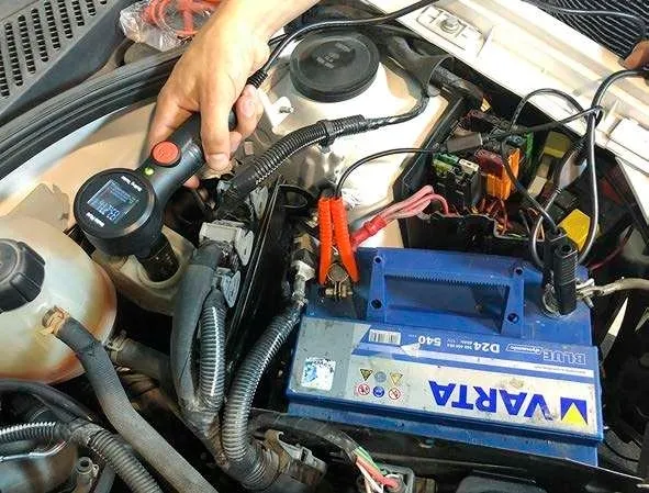 refraktometr-elektroniczny-hubitools-hubitools