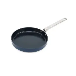 patelnia-ze-skladanym-uchwytem-24-cm-space-joseph-joseph