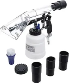 pistolet-do-czyszczenia-ze-szczotka-i-nasadka-ssac