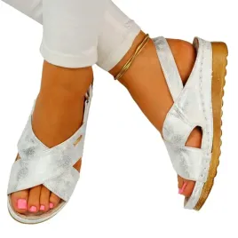 sandaly-damskie-polskie-skora-niski-koturn-rzep