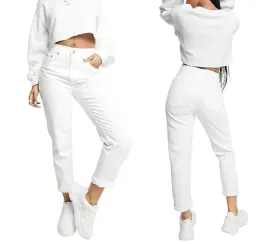 damskie-spodnie-mom-fit-jeansy-biale-wysoki-stan-luzne-nogawki