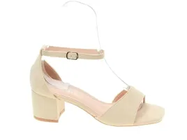 zamszowe-sandaly-na-niskim-slupku-beige-r-39