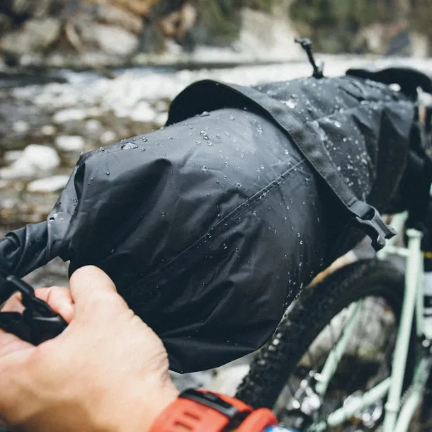 topeak-loader-backloader-black-10l