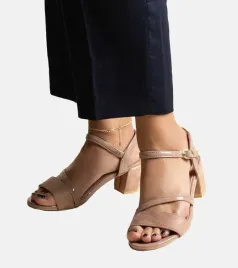 sandaly-damskie-bezowe-na-niskim-slupku-eko-zamsz-29299-rozmiar-38