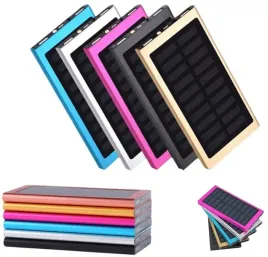 powerbank-solarny-2-porty-usb-20000-mah-latarka-wodoodporna-konstrukcja